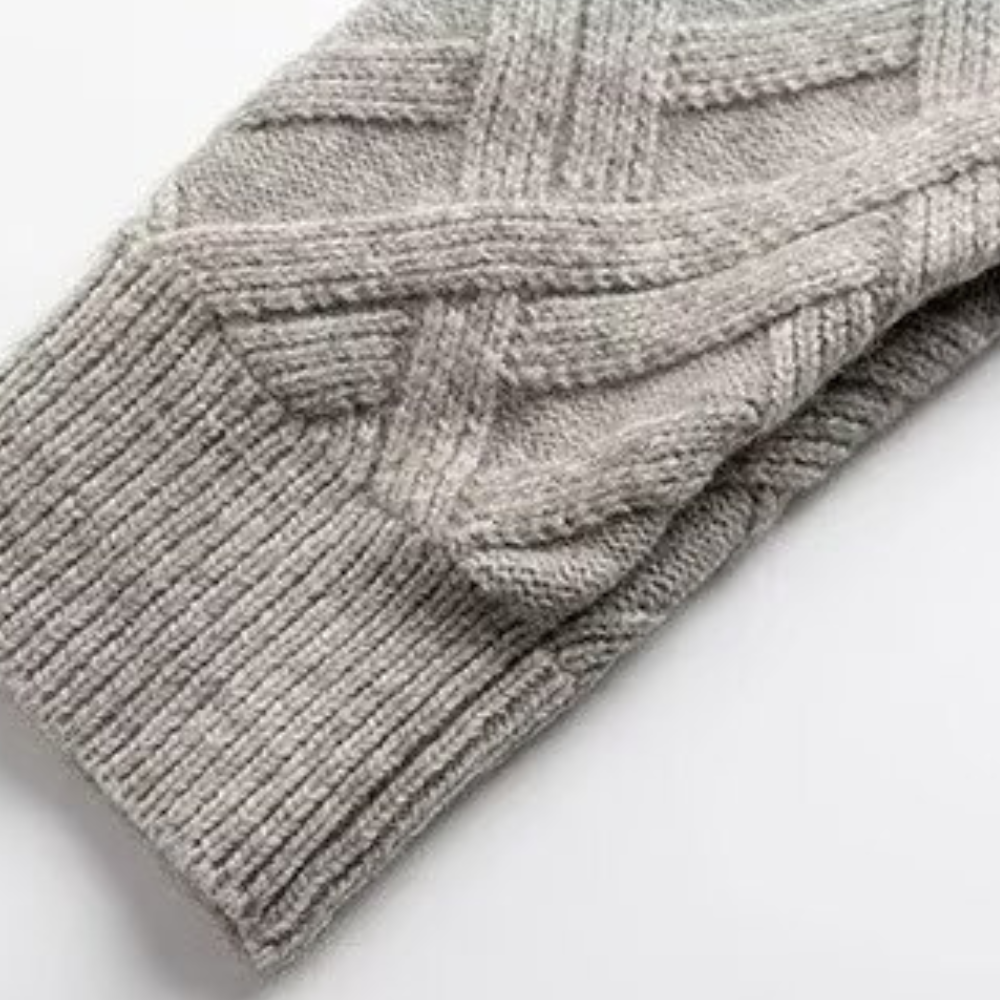 ALARIC FINN KNITTED SWEATER